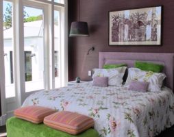 Bilik tidur Lilac - reka bentuk dalaman untuk orang yang berani