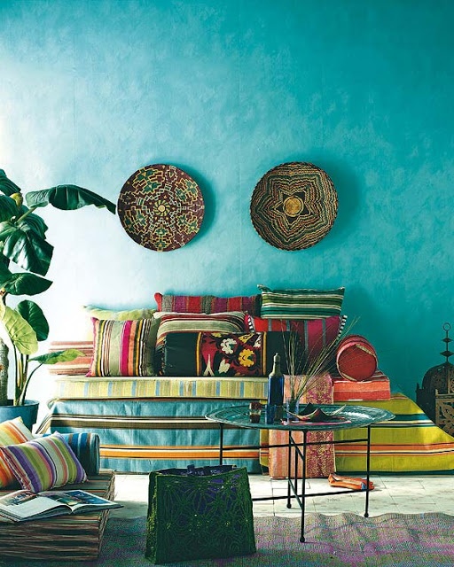 Kawasan relaksasi dalam warna turquoise