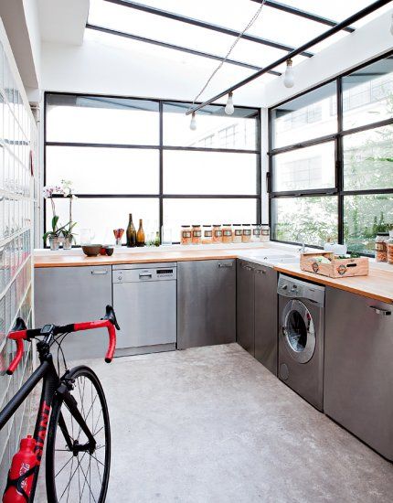 Dapur tanpa kabinet dinding