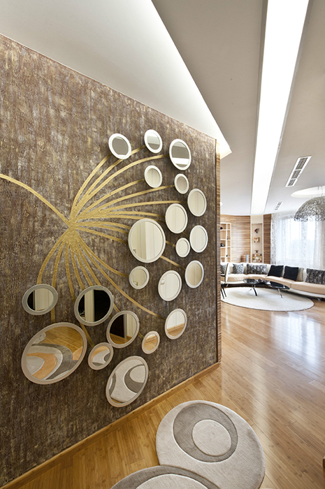 panel di dinding