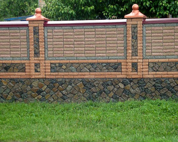 pagar desa