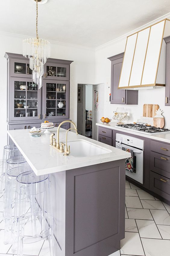 dapur dalam warna ungu