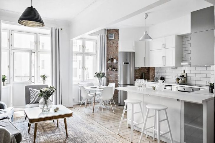Küche in einer Einzimmerwohnung