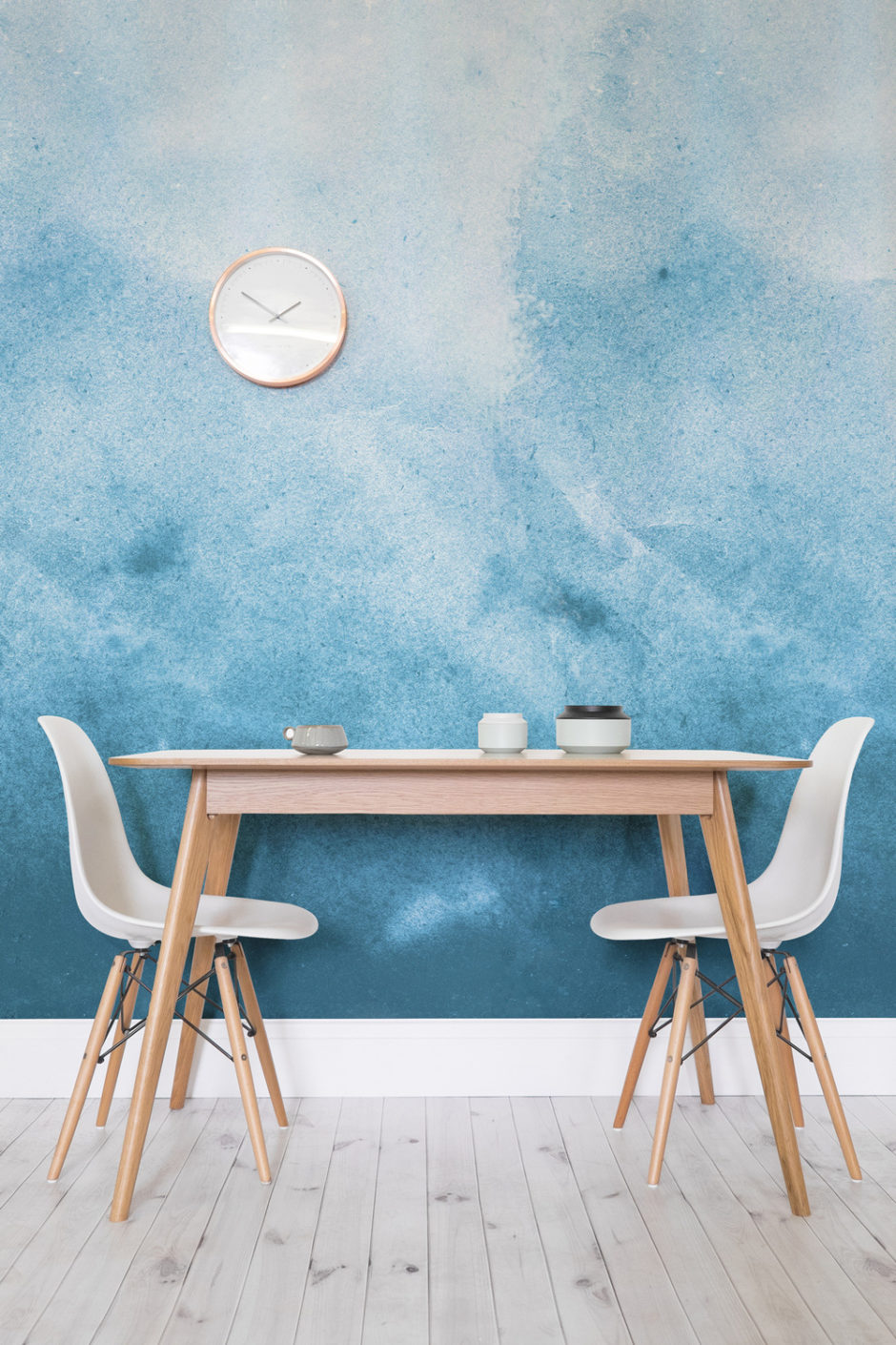 Kertas dinding biru di dapur